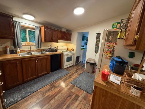 Tiny photo for 3401 W Delaware Road, Logansport, IN 46947 (MLS # 202625607)