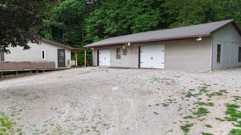 Tiny photo for 3401 W Delaware Road, Logansport, IN 46947 (MLS # 202625607)