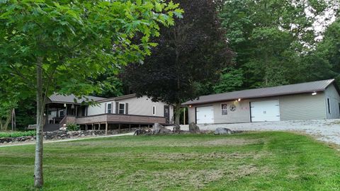 Tiny photo for 3401 W Delaware Road, Logansport, IN 46947 (MLS # 202625607)