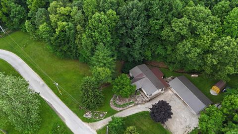 Tiny photo for 3401 W Delaware Road, Logansport, IN 46947 (MLS # 202625607)