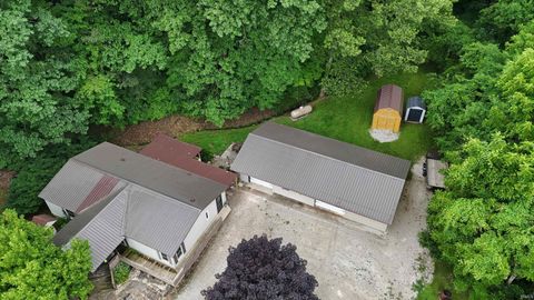 Tiny photo for 3401 W Delaware Road, Logansport, IN 46947 (MLS # 202625607)