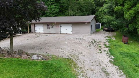 Tiny photo for 3401 W Delaware Road, Logansport, IN 46947 (MLS # 202625607)