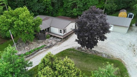 Tiny photo for 3401 W Delaware Road, Logansport, IN 46947 (MLS # 202625607)