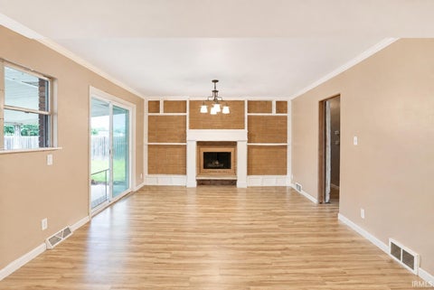 Tiny photo for 619 W 13th Street, Mishawaka, IN 46544 (MLS # 202632288)