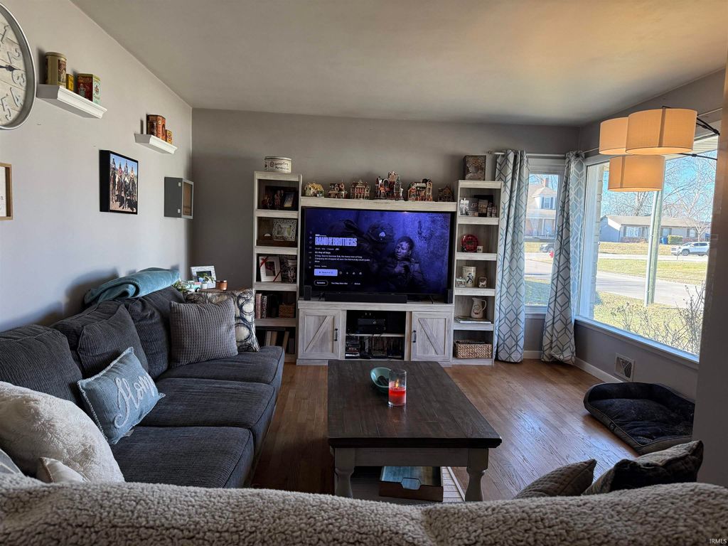 Photo of 812 24th Street St, Bedford, IN 47421 (MLS # 202602232)