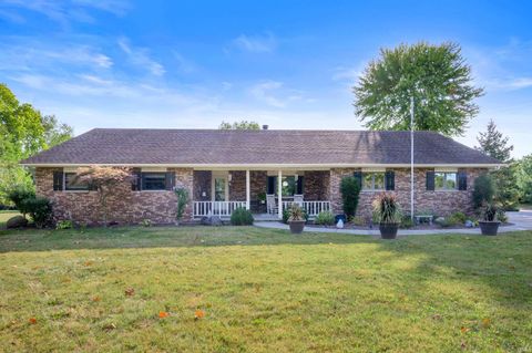 Photo of 6800 S Walnut Street, Muncie, IN 47302 (MLS # 202536597)
