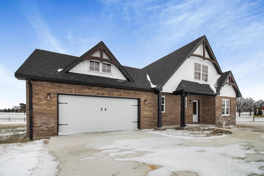 Photo of 1041 S Huntsville Road, Winchester, IN 47394 (MLS # 202541424)