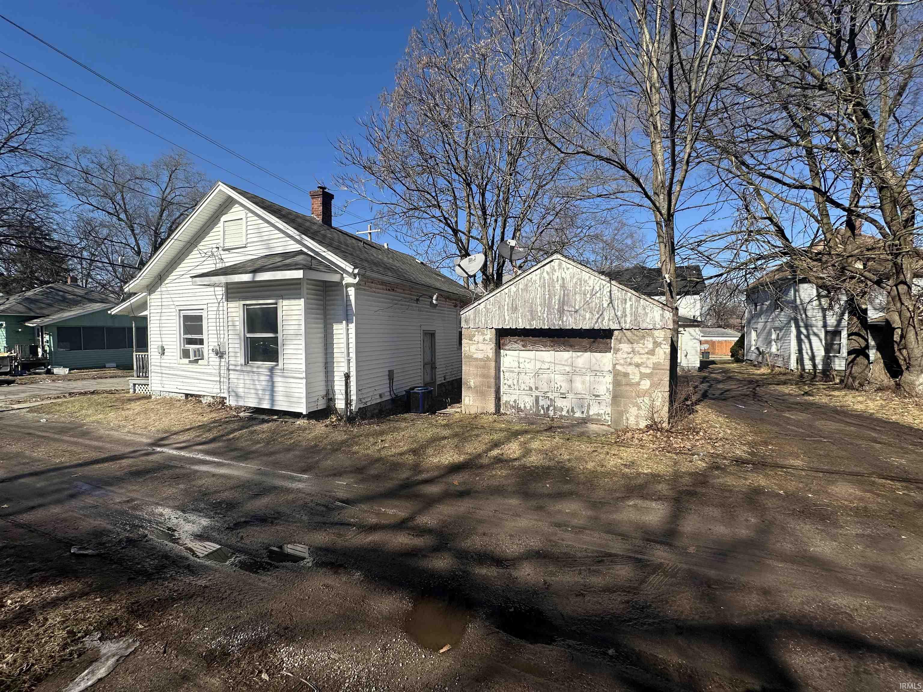 South Bend, Indiana 46613, United States, 2 Bedrooms Bedrooms, ,1 BathroomBathrooms,Residential,Pending,79694