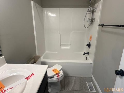 Tiny photo for 4124 Eagle Watch Drive, Evansville, IN 47725 (MLS # 202603143)