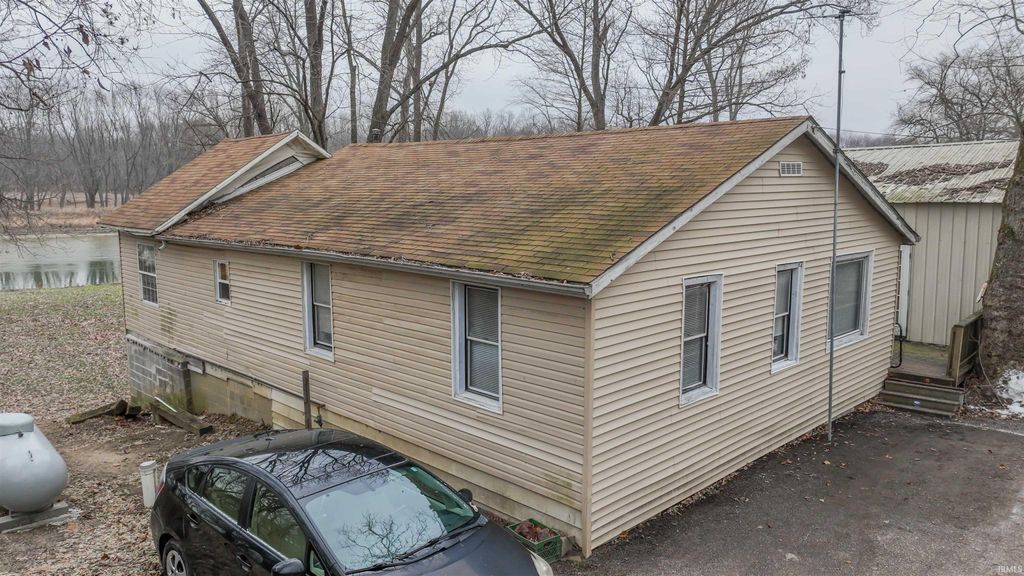 Photo of 4942 W 1200 S, Covington, IN 47932 (MLS # 202548954)