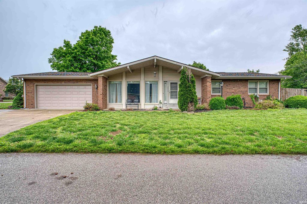Photo of 8000 Maple Lane, Newburgh, IN 47630 (MLS # 202615365)