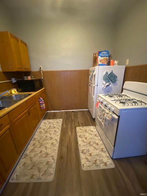 Tiny photo for 103 E 2nd Street, Peru, IN 46970 (MLS # 202544891)