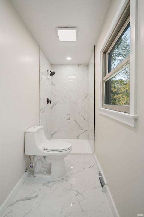 Tiny photo for 6207 Woodcliff Court, Kokomo, IN 46901 (MLS # 202644141)