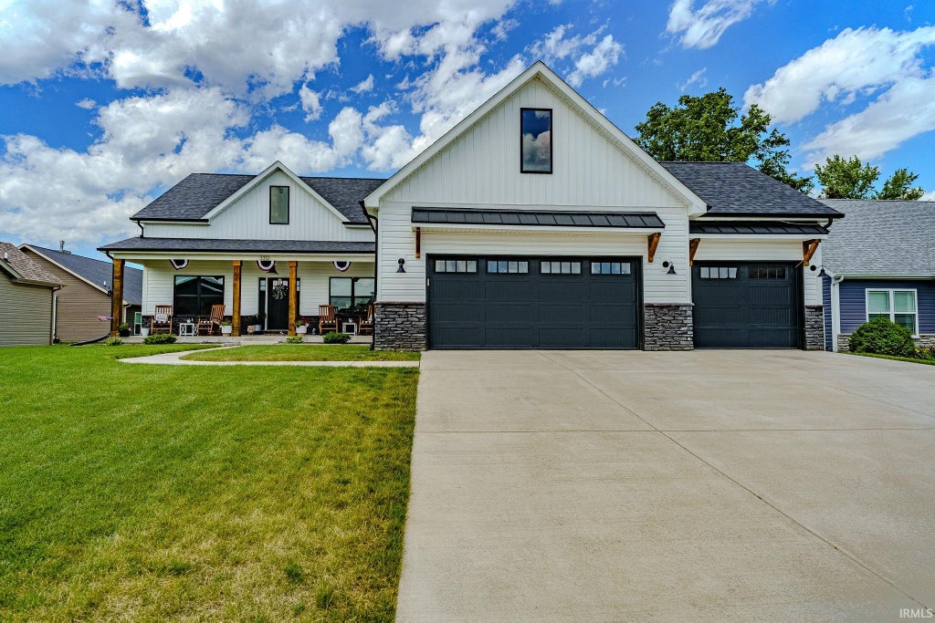 Photo of 3312 Dolerite Court, West Lafayette, IN 47906 (MLS # 202625185)