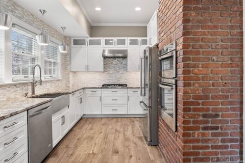 Tiny photo for 701 Kossuth Street, Lafayette, IN 47905 (MLS # 202607934)