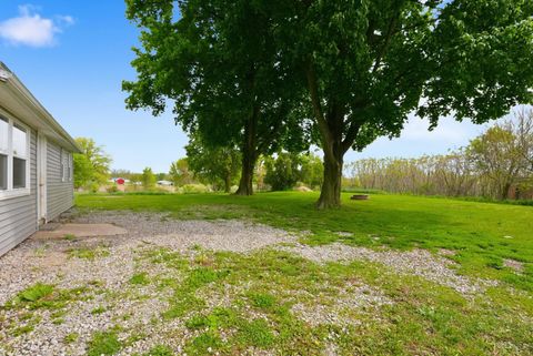 Tiny photo for 3540 S 275 E, Angola, IN 46703 (MLS # 202618712)