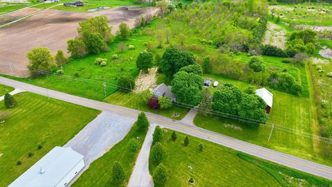 Tiny photo for 3540 S 275 E, Angola, IN 46703 (MLS # 202618712)