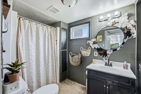 Tiny photo for 3540 S 275 E, Angola, IN 46703 (MLS # 202618712)