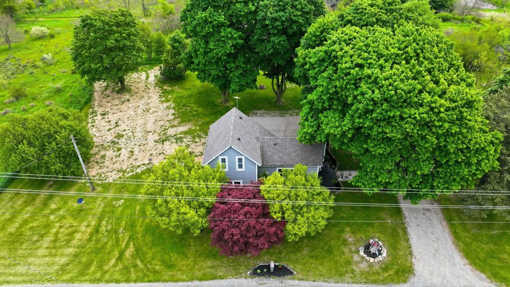 Photo of 3540 S 275 E, Angola, IN 46703 (MLS # 202618712)