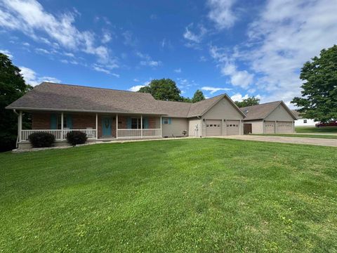 Photo of 230 New Sandpit Acres, Bedford, IN 47421 (MLS # 202620624)