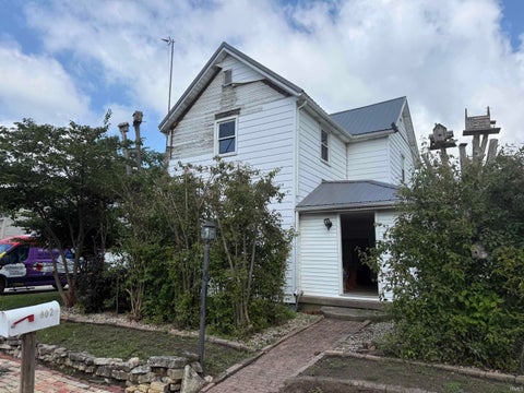 Photo for 802 W Commercial Street
