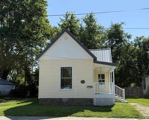 Photo of 712 N Lindsay Street, Kokomo, IN 46901 (MLS # 202525968) Photo of 712 N Lindsay Street, Kokomo, IN 46901 (MLS # 202525968)