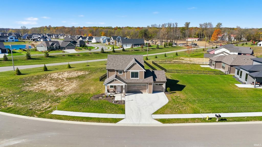 Photo of 674 Ridley Park Way, Huntertown, IN 46748 (MLS # 202544203)