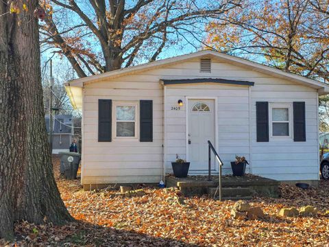 Photo of 2405 Jeanette Avenue, Evansville, IN 47714 (MLS # 202547574)