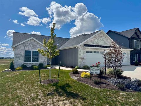 Photo of 5215 Elk Run Place, Fort Wayne, IN 46818 (MLS # 202547386)