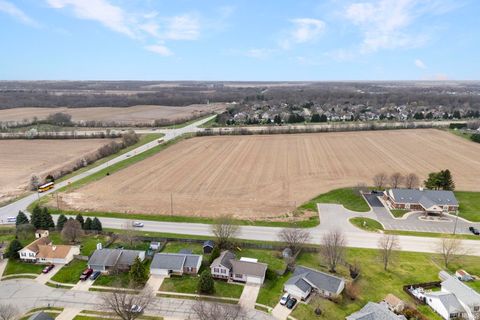Tiny photo for 18 W Harter Drive, Lafayette, IN 47909 (MLS # 202610987)