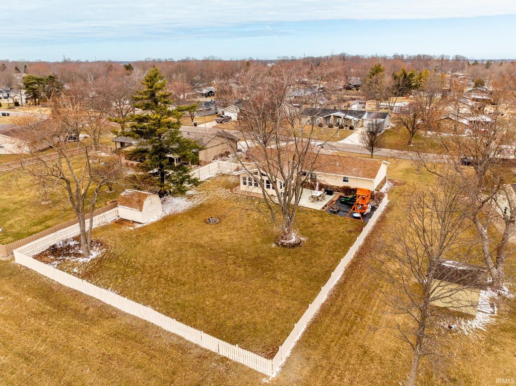 Photo of 8114 N Santa Barbara Drive, Muncie, IN 47303 (MLS # 202606614)