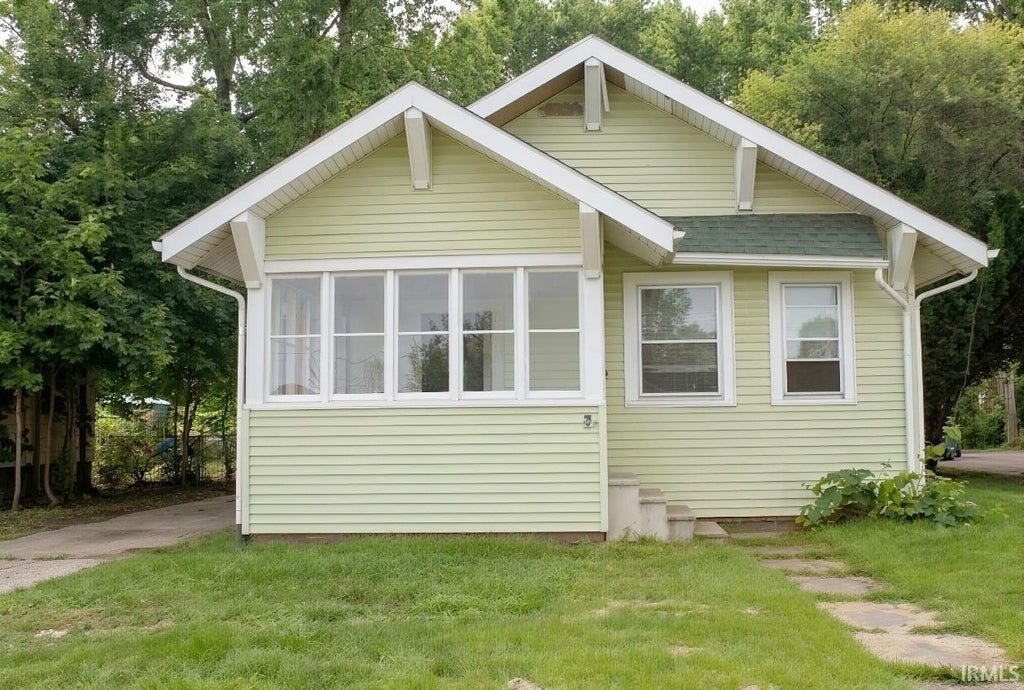 Photo of 2223 S Main Street, Elkhart, IN 46517 (MLS # 202641678)