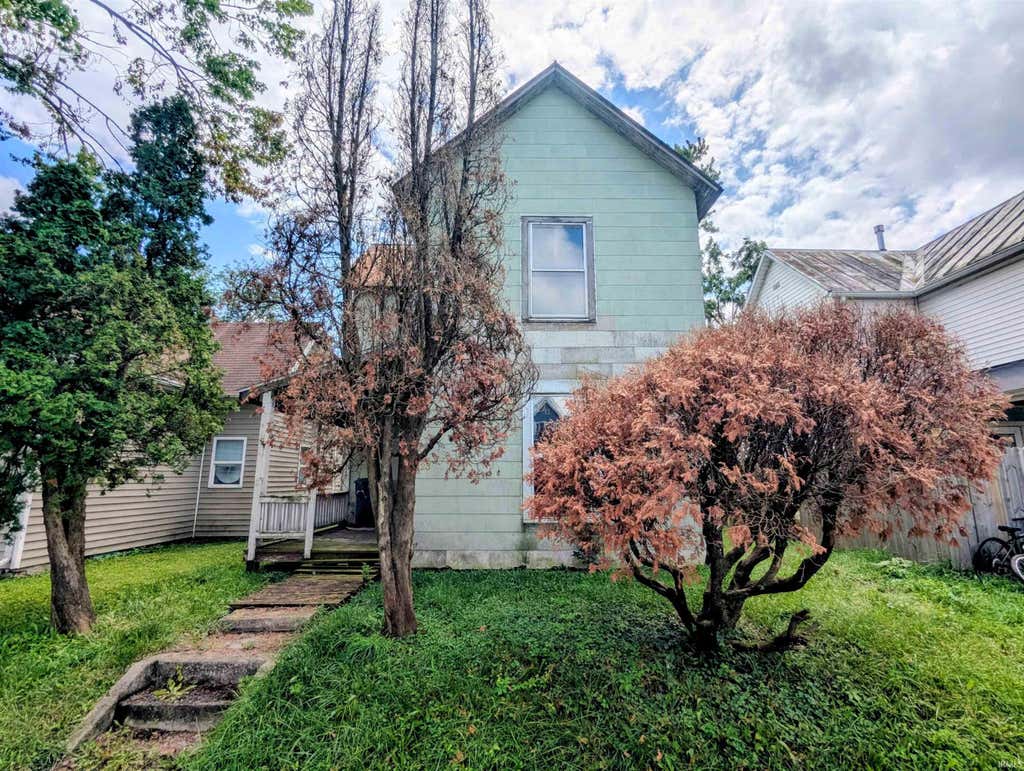 Photo of 123 W South A Street, Gas City, IN 46933 (MLS # 202633966)