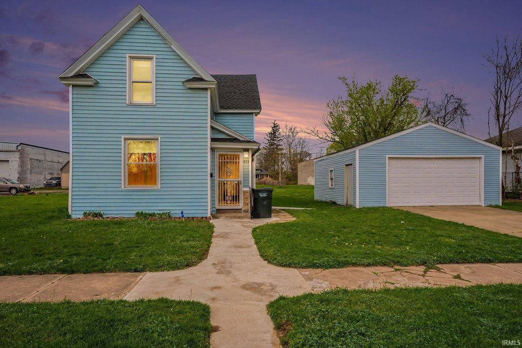 Photo of 1933 S Lafeyette Boulevard, South Bend, IN 46613 (MLS # 202612960)