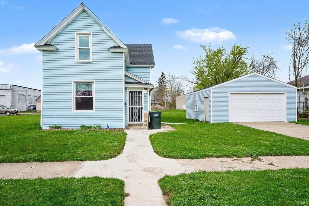 Photo of 1933 S Lafeyette Boulevard, South Bend, IN 46613 (MLS # 202612960)