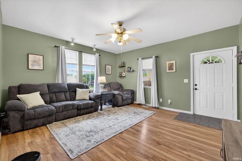 Tiny photo for 630 S 9th Street, Mitchell, IN 47446 (MLS # 202614997)