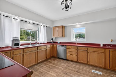 Tiny photo for 630 S 9th Street, Mitchell, IN 47446 (MLS # 202614997)