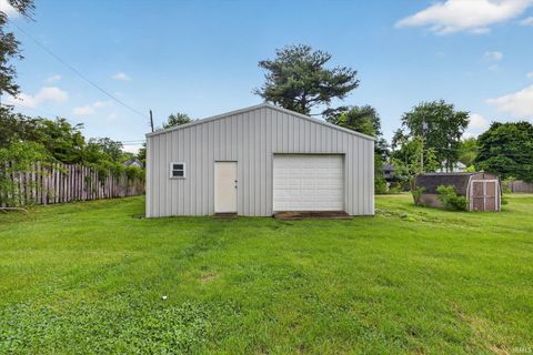 Tiny photo for 630 S 9th Street, Mitchell, IN 47446 (MLS # 202614997)