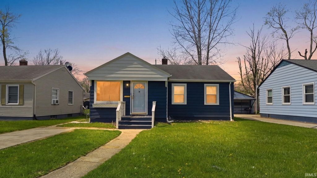 Photo of 4416 Standish Drive, Fort Wayne, IN 46806 (MLS # 202612573)