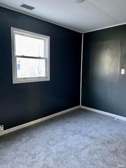 Tiny photo for 261 N Kenmore Street, South Bend, IN 46619 (MLS # 202624748)