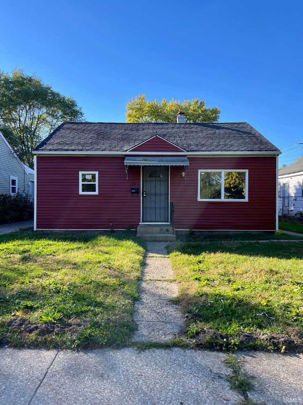Photo of 261 N Kenmore Street, South Bend, IN 46619 (MLS # 202624748)