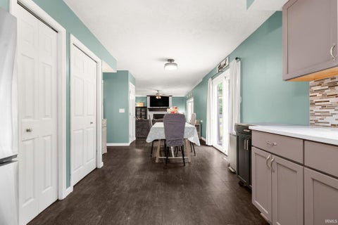 Tiny photo for 57110 Pine View Drive, South Bend, IN 46619 (MLS # 202635179)