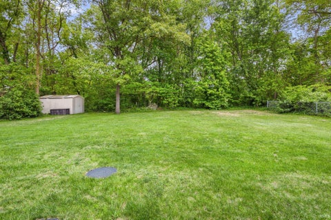 Tiny photo for 57110 Pine View Drive, South Bend, IN 46619 (MLS # 202635179)