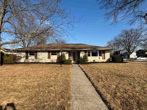 Photo of 3604 Burrwood Terrace, Fort Wayne, IN 46815 (MLS # 202604017)