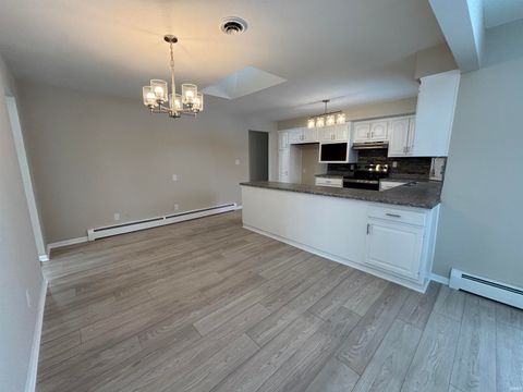 Tiny photo for 3604 Burrwood Terrace, Fort Wayne, IN 46815 (MLS # 202604017)