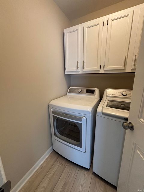 Tiny photo for 3604 Burrwood Terrace, Fort Wayne, IN 46815 (MLS # 202604017)