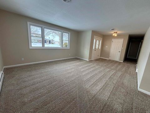 Tiny photo for 3604 Burrwood Terrace, Fort Wayne, IN 46815 (MLS # 202604017)