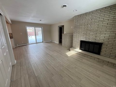 Tiny photo for 3604 Burrwood Terrace, Fort Wayne, IN 46815 (MLS # 202604017)