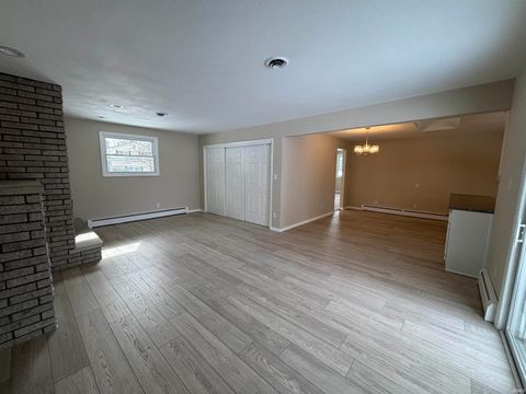 Tiny photo for 3604 Burrwood Terrace, Fort Wayne, IN 46815 (MLS # 202604017)