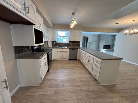 Tiny photo for 3604 Burrwood Terrace, Fort Wayne, IN 46815 (MLS # 202604017)